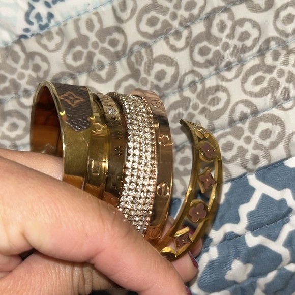 Assorted Bracelets Bundle - Picture 1 of 3